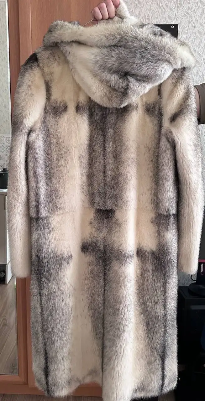 Продам натуральную норковую шубу размер М - Верхняя одежда (Одежда) в Новосибирск