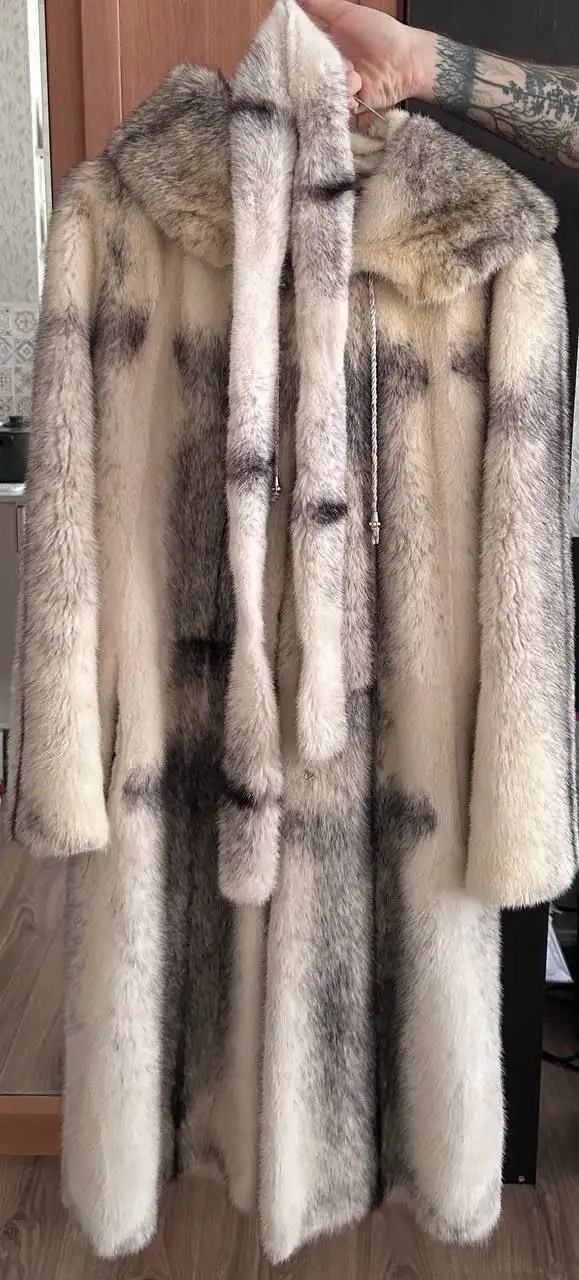 Продам натуральную норковую шубу размер М - Верхняя одежда (Одежда) в Новосибирск