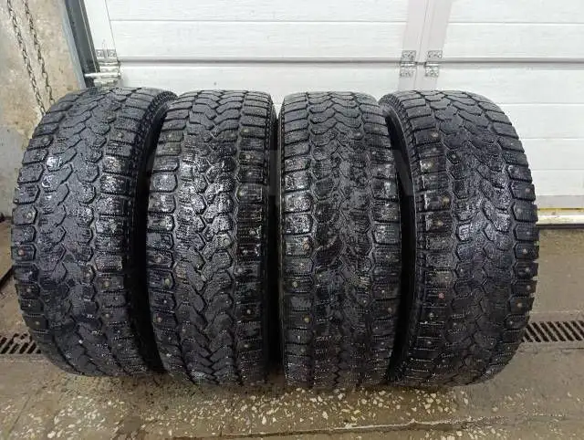 Шины Yokohama IceGuard 215/65/17 - Шины и диски (Авто) в Новосибирск