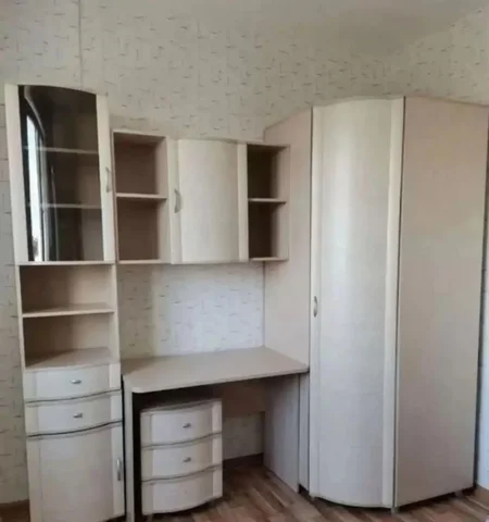 Продам мебель: Уголок школьника - Кондиционеры в Новосибирск