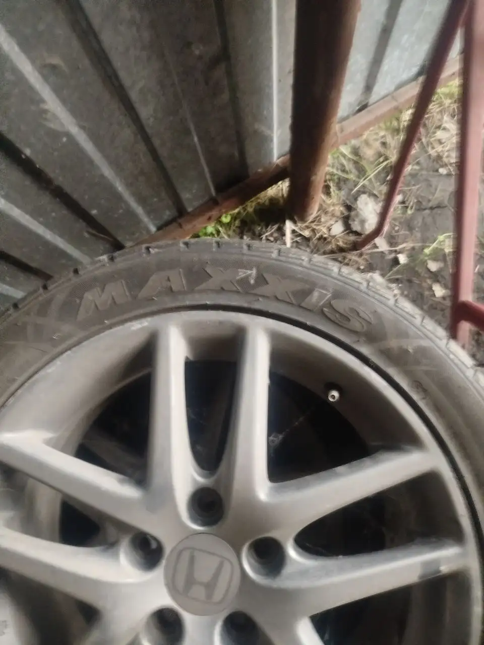 Продам комплект колес - Запчасти в Новосибирск