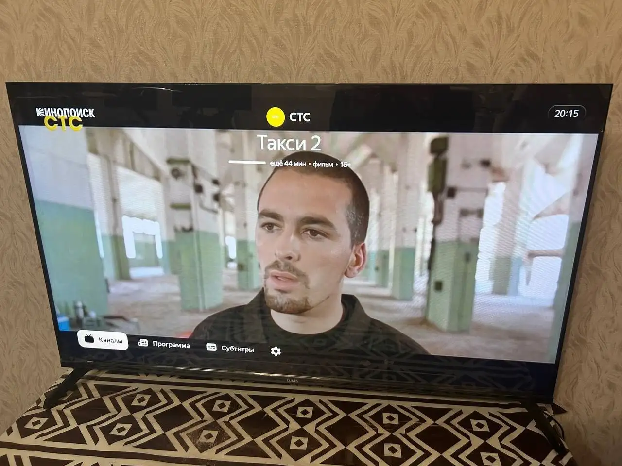 Продам смарт телевизор Tuvio TD43FFBCV1 от Яндекса 43" - Телевизоры (Электроника) в Новосибирск