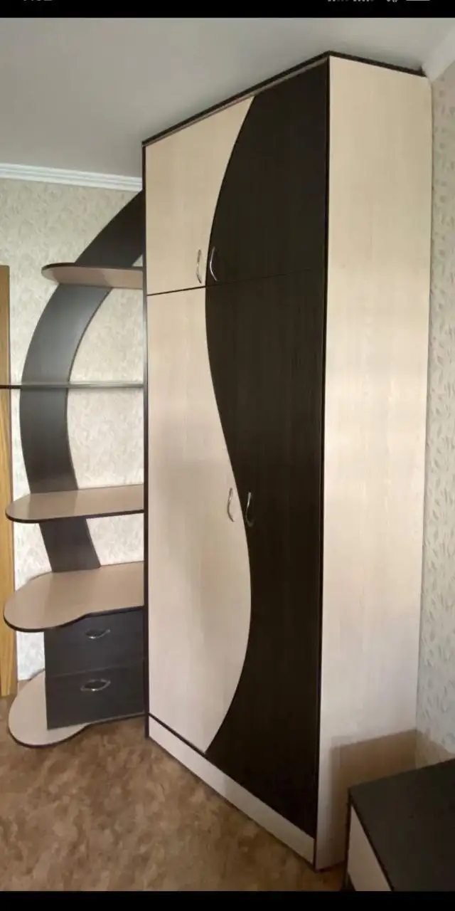 Продам шкаф и кровать - Мебель (Для дома и дачи) в Новосибирск