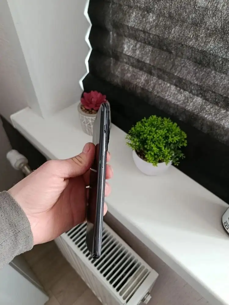 OnePlus Ace 2 256ГБ/16ГБ черный - Смартфоны (Электроника) в Новосибирск