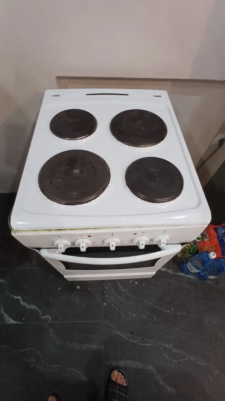 Продам электроплиту Hansa б/у - Для дома и дачи в Новосибирск