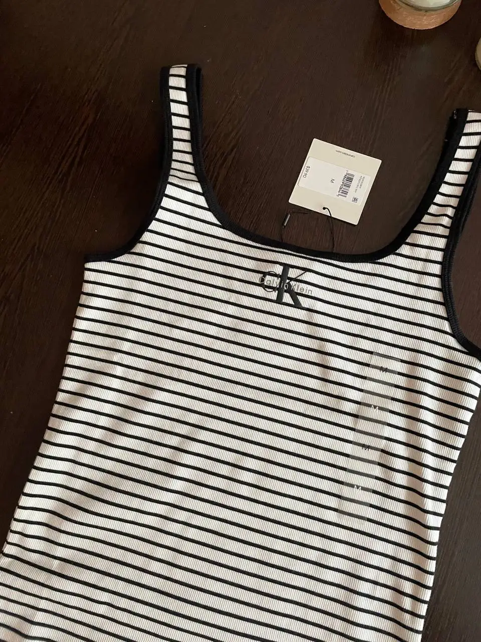 Продам топ Calvin Klein размер М новый с бирками - Женская одежда (Одежда) в Новосибирск