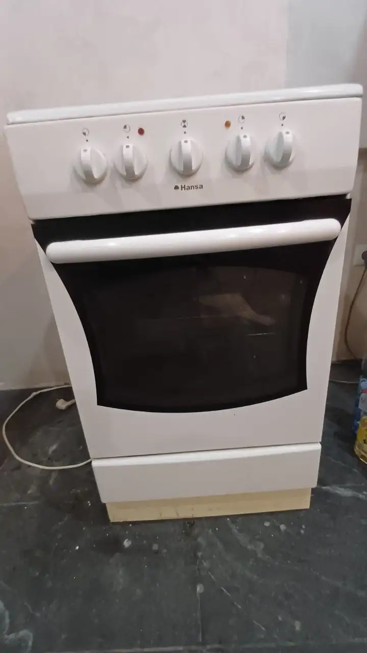 Продам электроплиту Hansa бу - Кухонная техника (Для дома и дачи) в Новосибирск