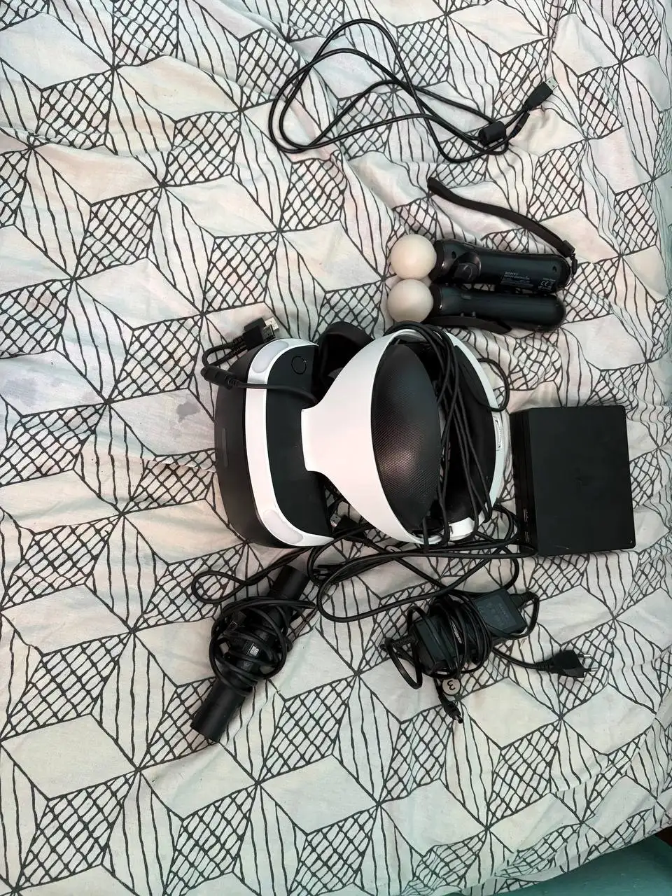 Продам VR шлем полный комплект - VR/AR оборудование (Электроника) в Новосибирск