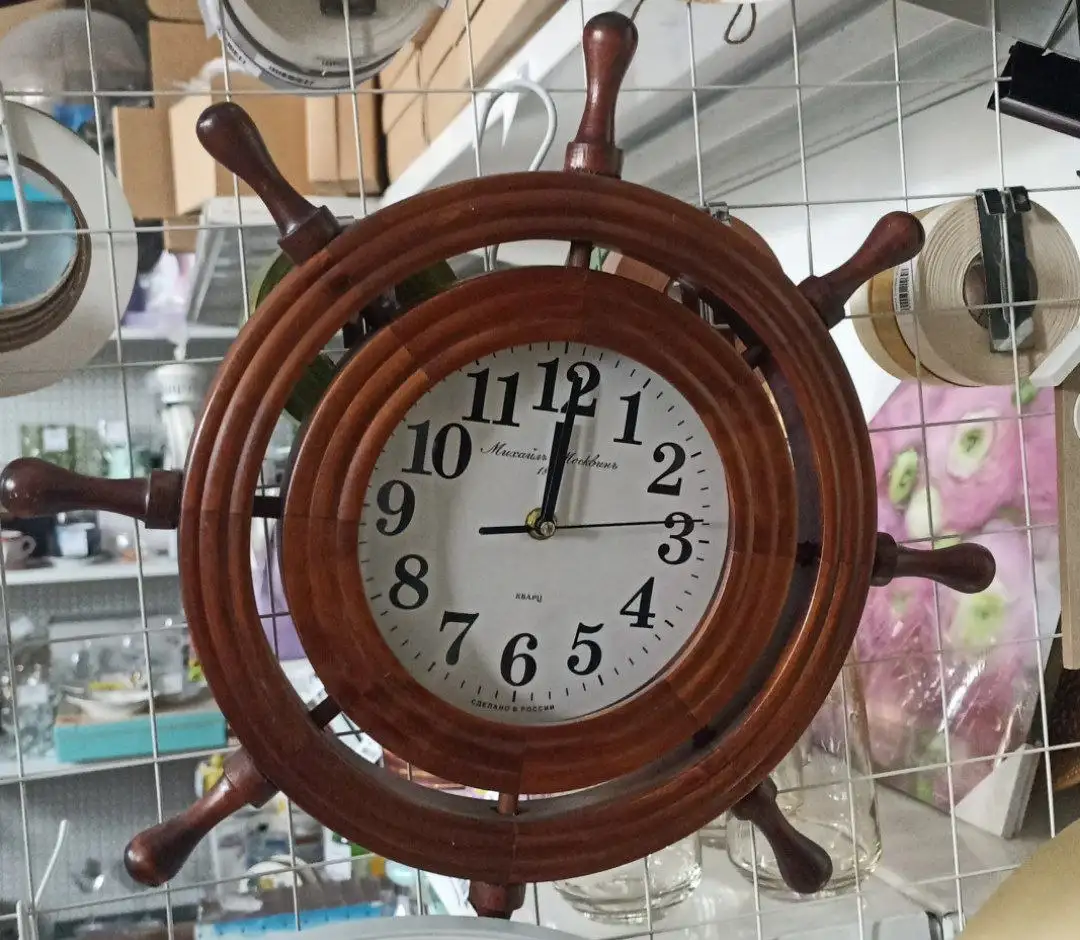 Часы Штурвал деревянные новые - Часы (Хобби и отдых) в Новосибирск