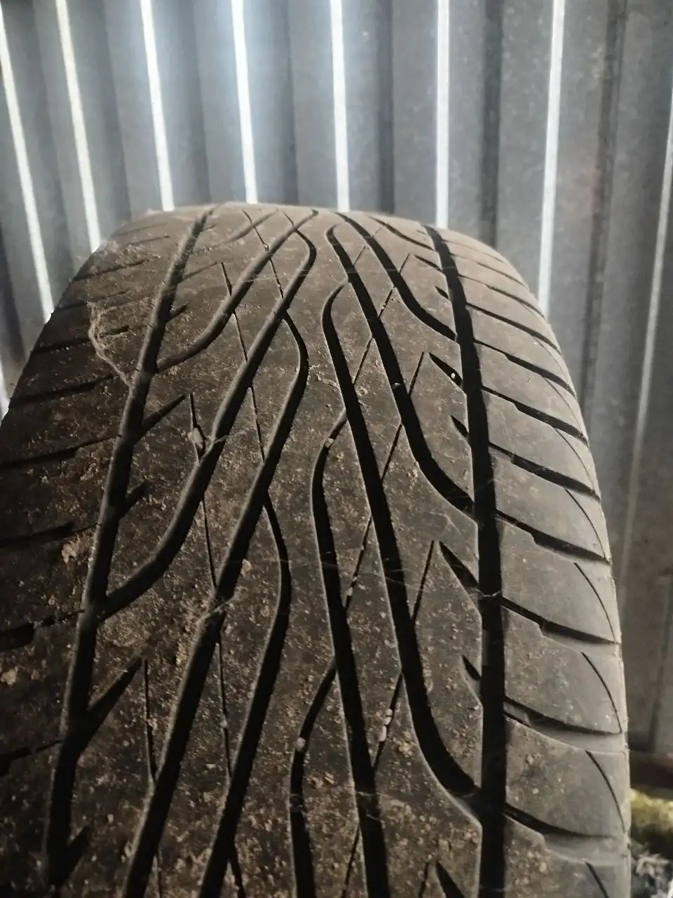 Продам комплект колес - Колеса и диски (Запчасти) в Новосибирск