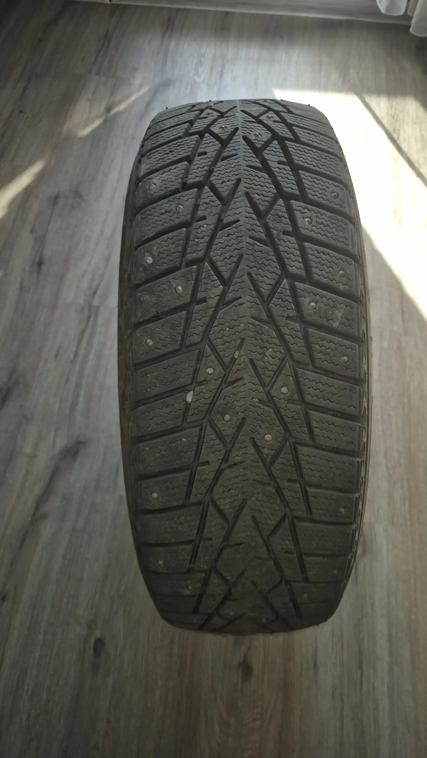 Зимние шины Doublestar DW01 205/60 R16 - Шины (Запчасти) в Новосибирск