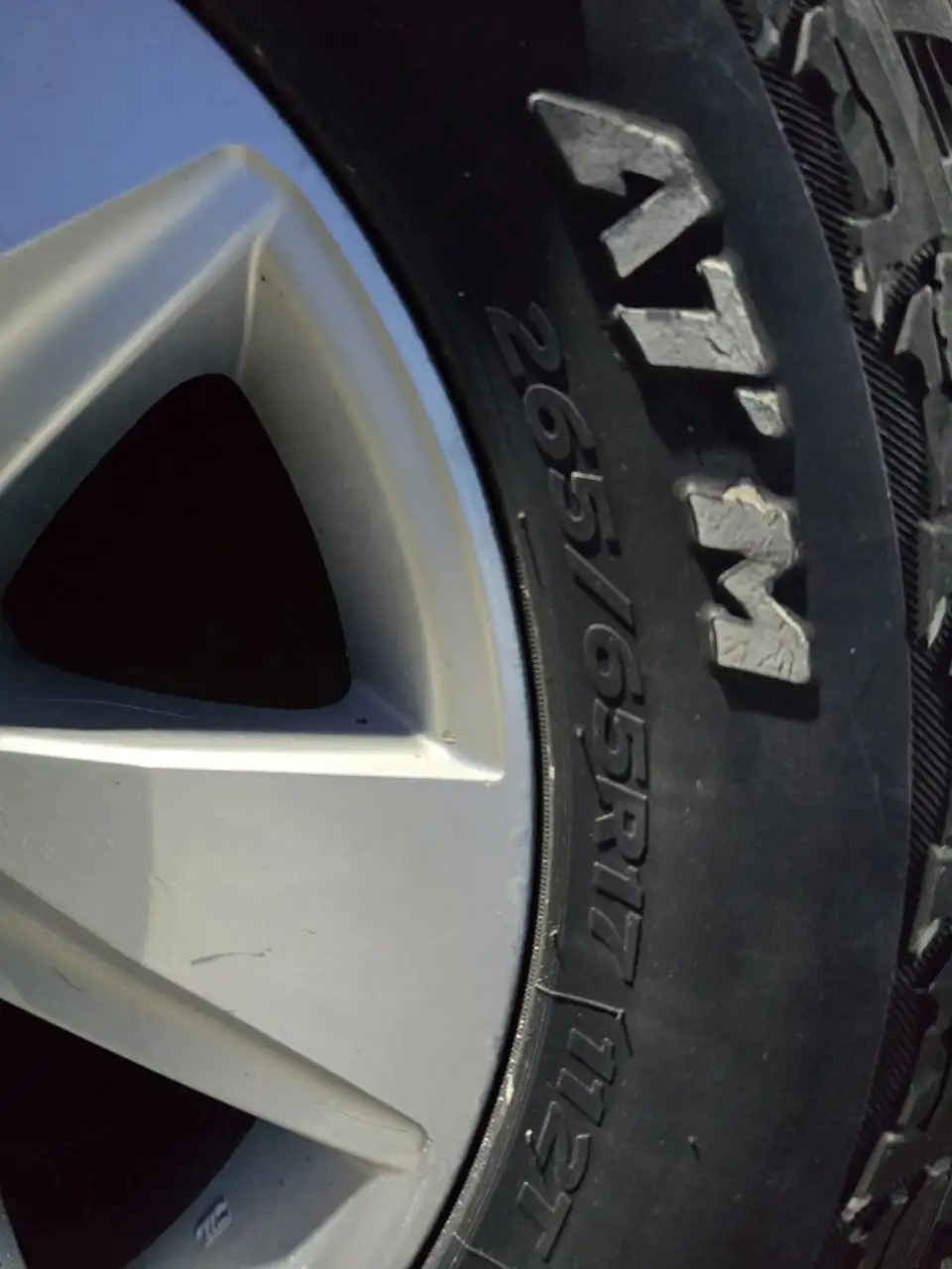 Колеса в сборе 265/65 R17 сверловка 6x139.7 - Шины и диски (Авто) в Новосибирск