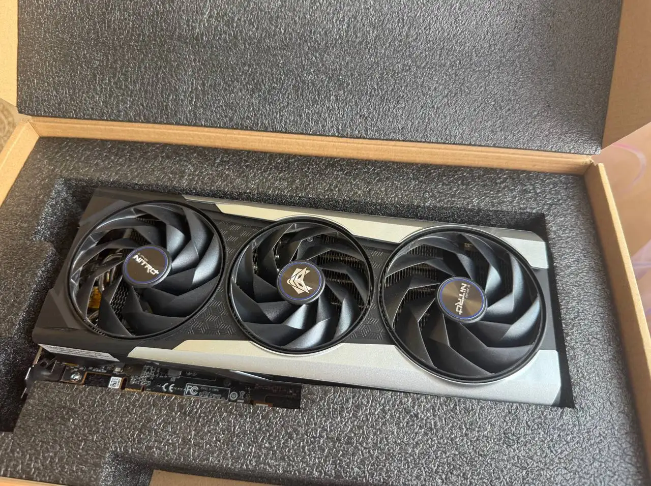 Видеокарта Sapphire AMD Radeon RX 6750 XT Nitro+ 12 ГБ - Видеокарты/Комплектующие ПК (Электроника) в Новосибирск