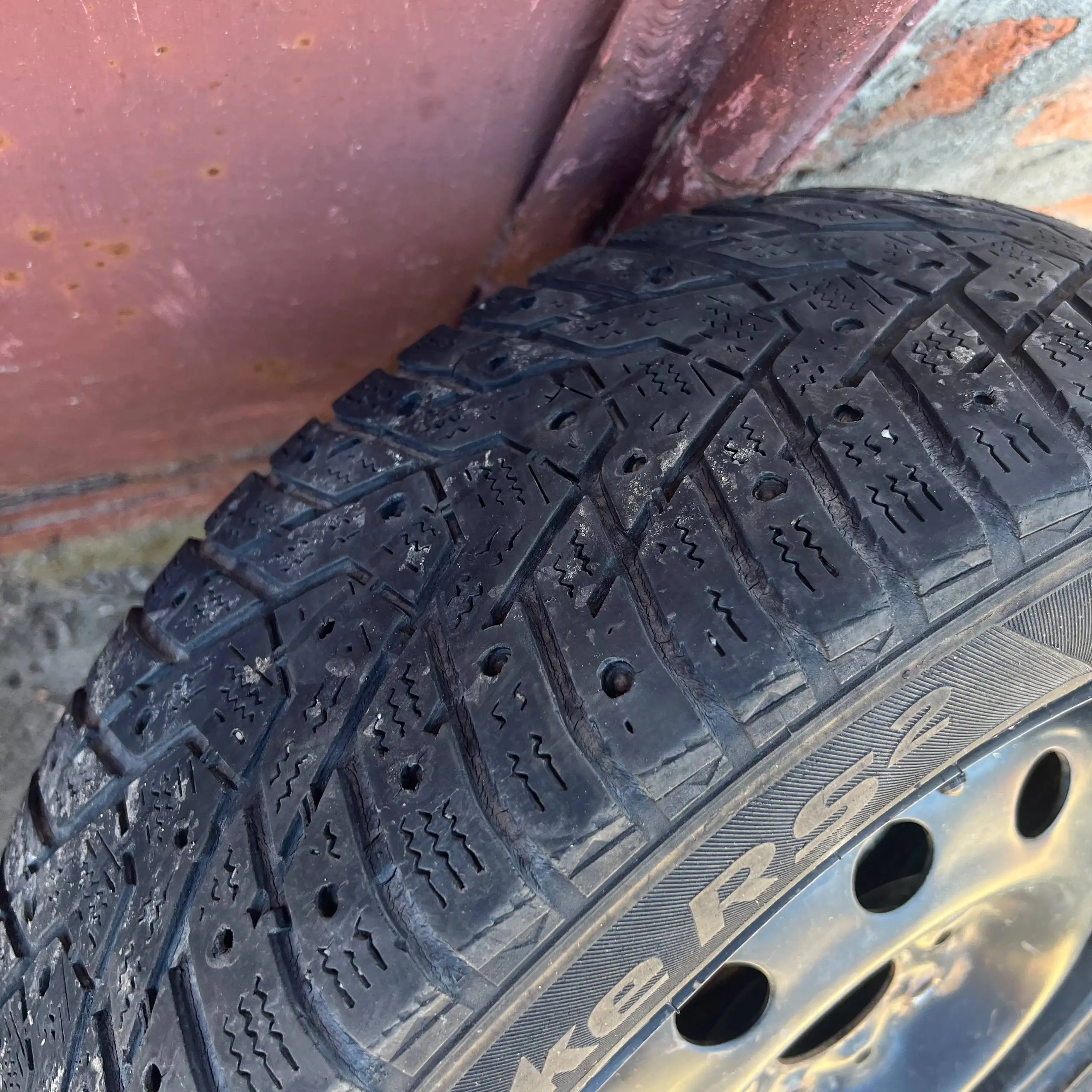 Продам штампы с резиной 175/65 R14 4/100 - Колёса и шины (Авто) в Новосибирск