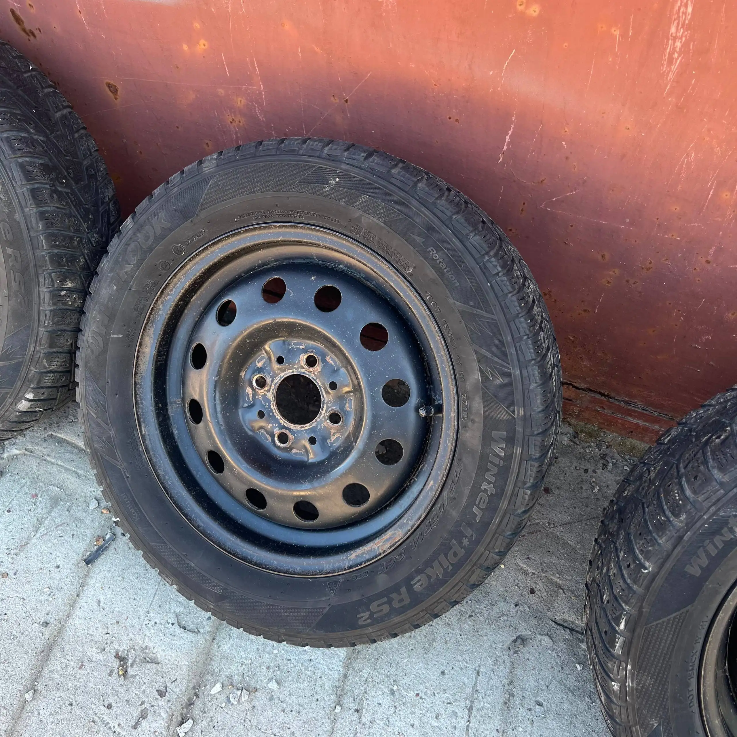 Продам штампы с резиной 175/65 R14 4/100 - Колёса и шины (Авто) в Новосибирск