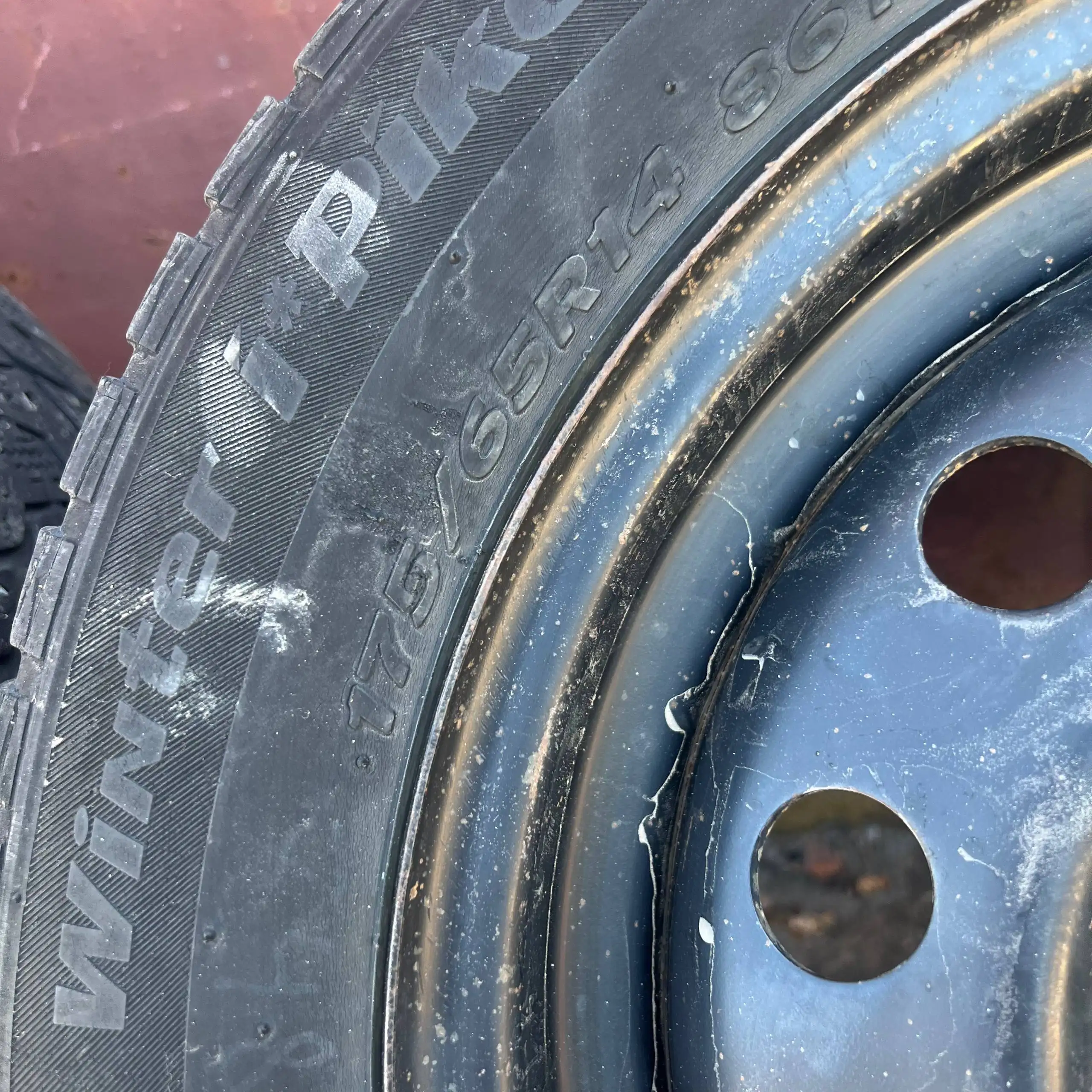 Продам штампы с резиной 175/65 R14 4/100 - Колёса и шины (Авто) в Новосибирск