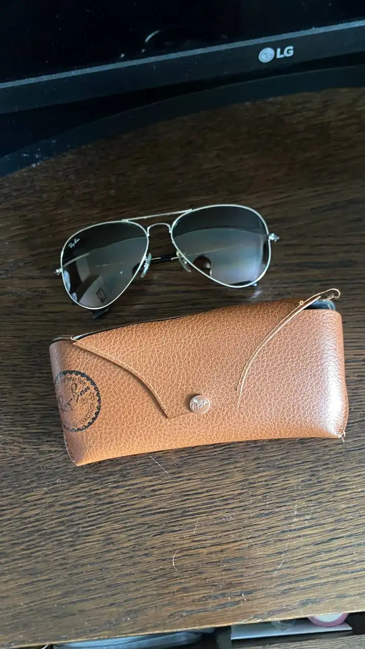 Продам очки Ray-Ban Италия - Аксессуары (Электроника) в Новосибирск