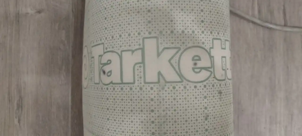 Продам куски линолеума