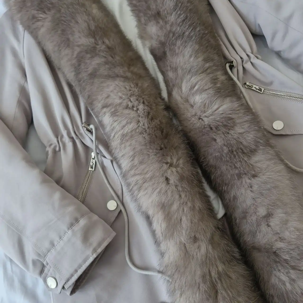 Женская парка размер 42-44