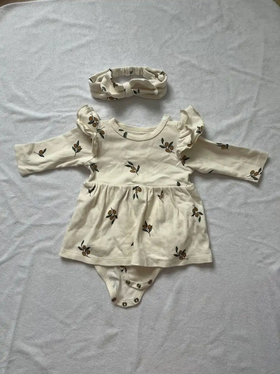 Продам платье с бантом для фотосессии