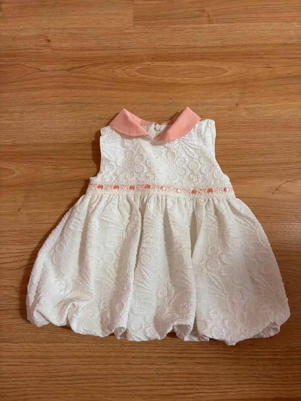 Продажа нарядных платьев