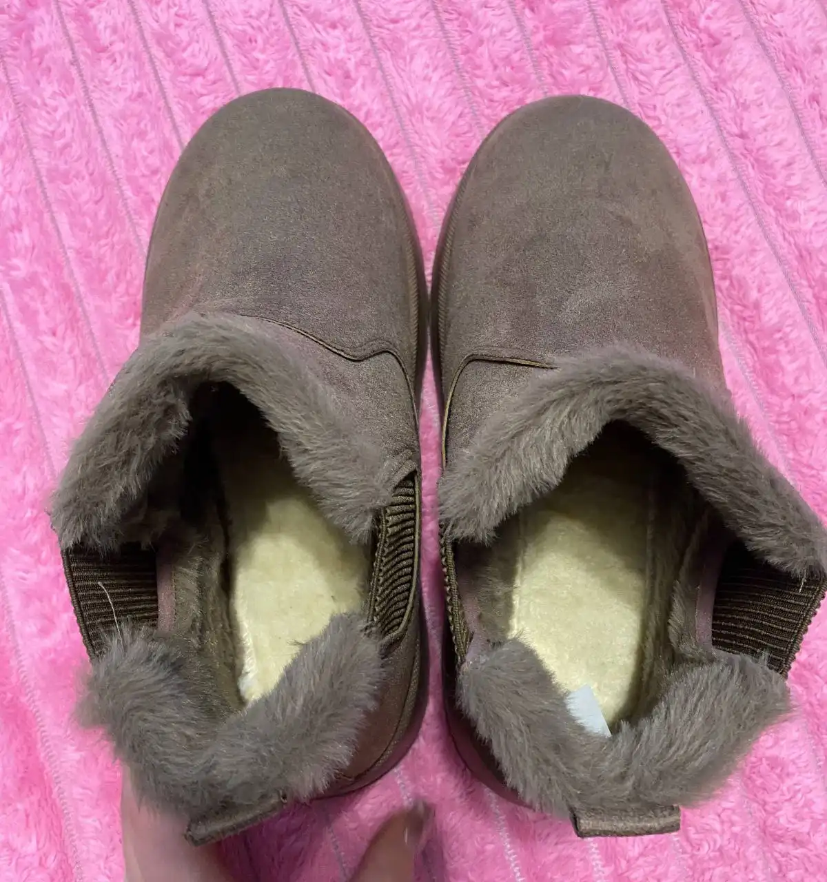 Продам угги размер 39