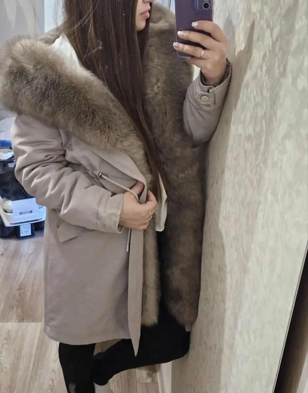 Парка женская с натуральным мехом размер 42-44