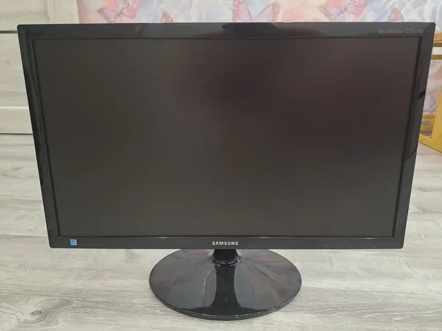 Продам два монитора Samsung 23" и LG 22" - Электроника в Кемерово
