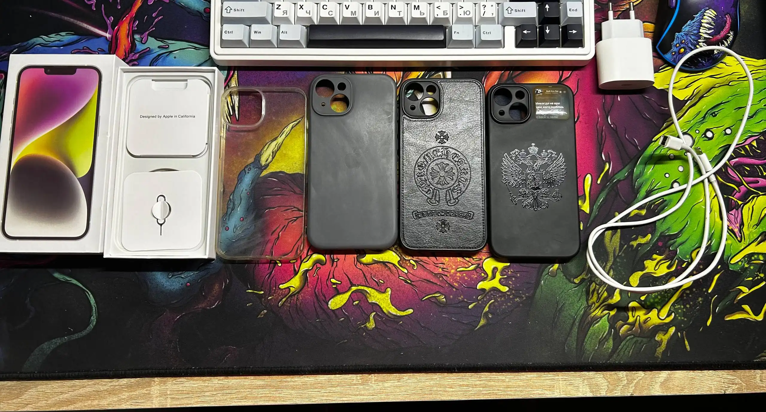 Продам iPhone 14 белый 128 ГБ