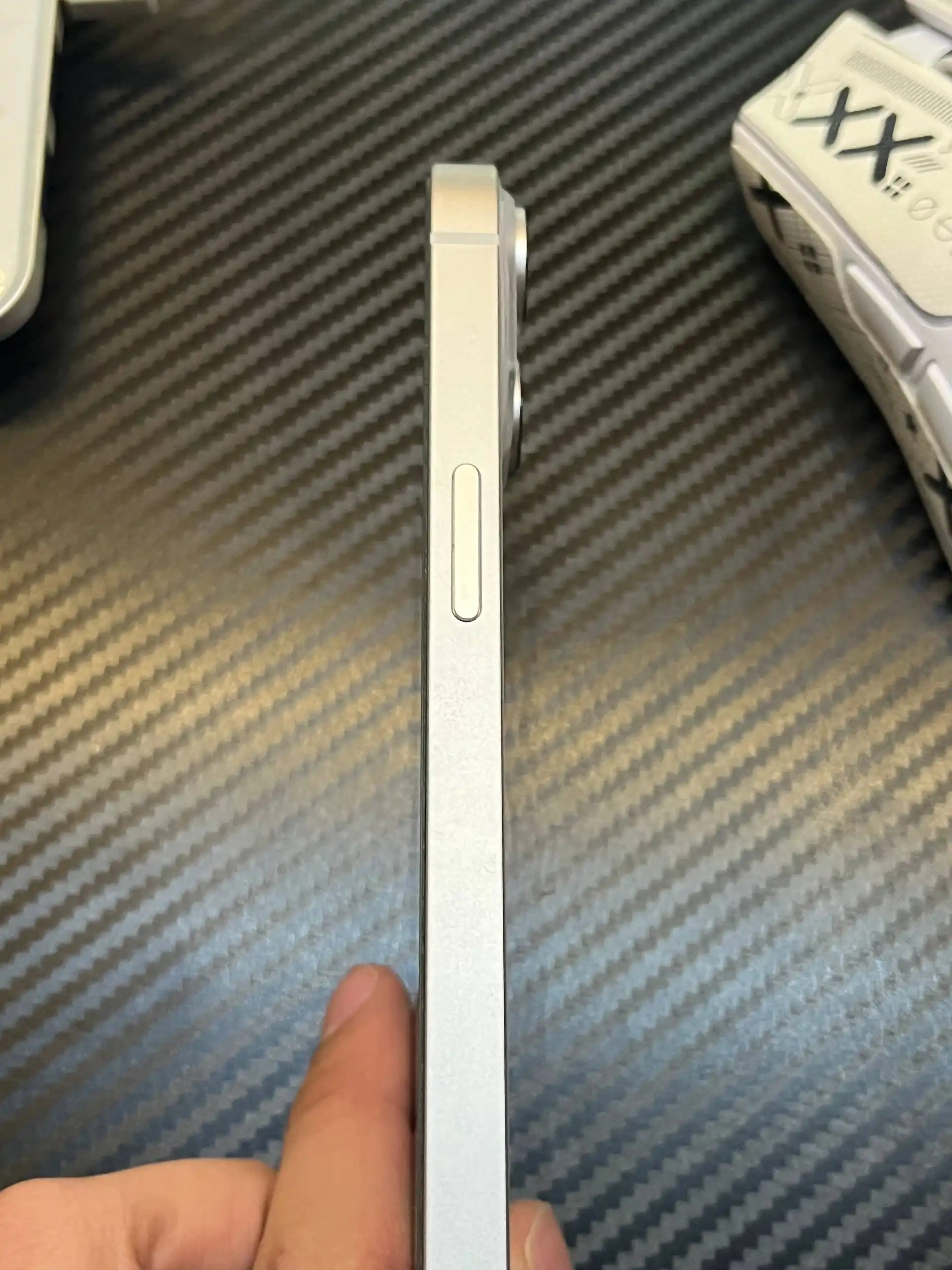 Продам iPhone 14 128гб белый