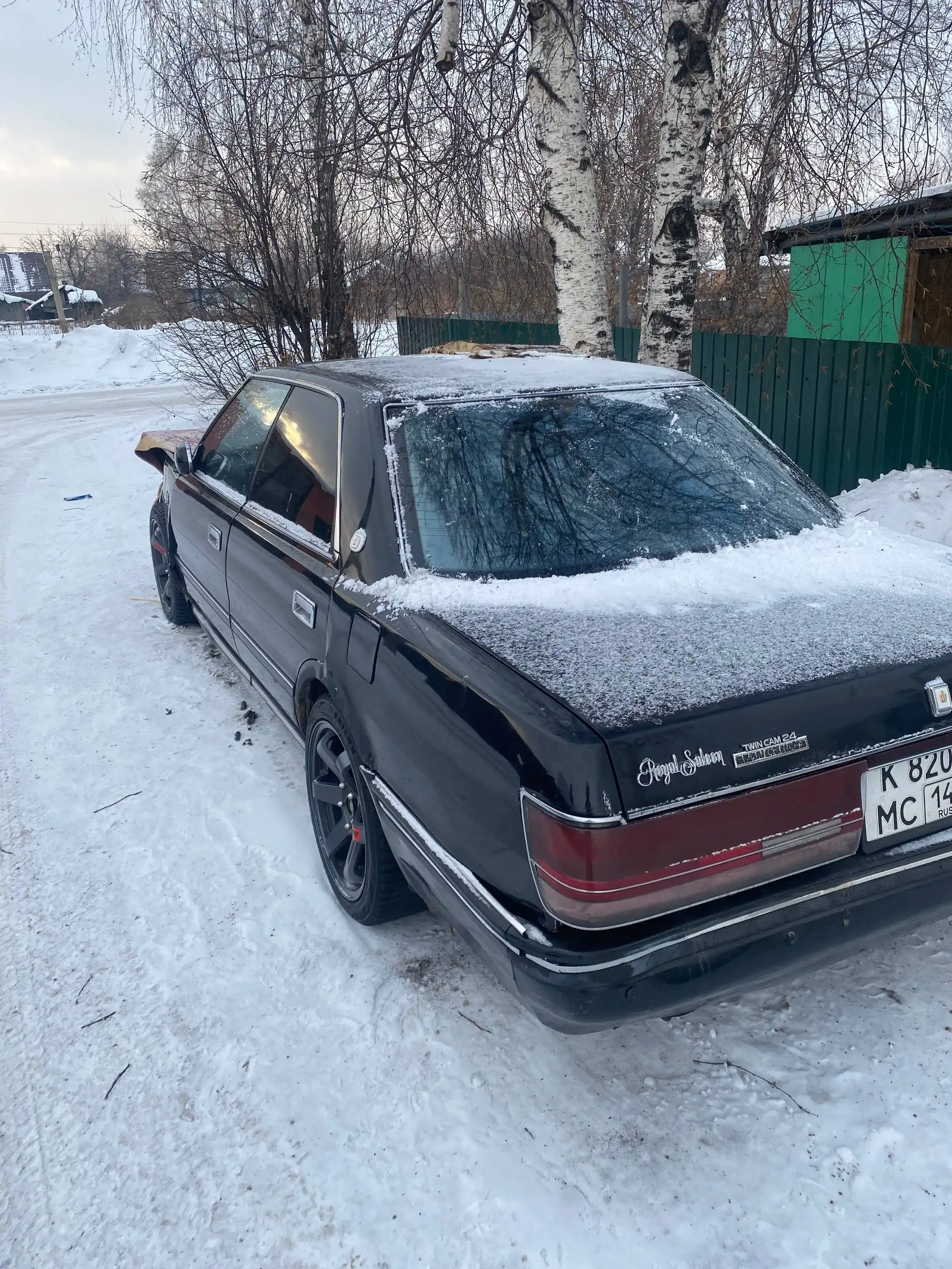 Toyota Krown 1988 года после ДТП - Авто в Ленинск-Кузнецкий