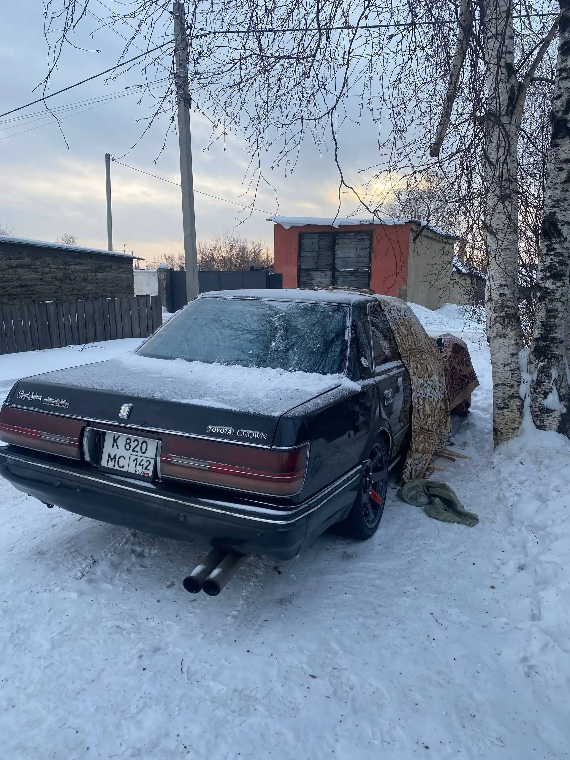 Toyota Krown 1988 года после ДТП - Авто в Ленинск-Кузнецкий