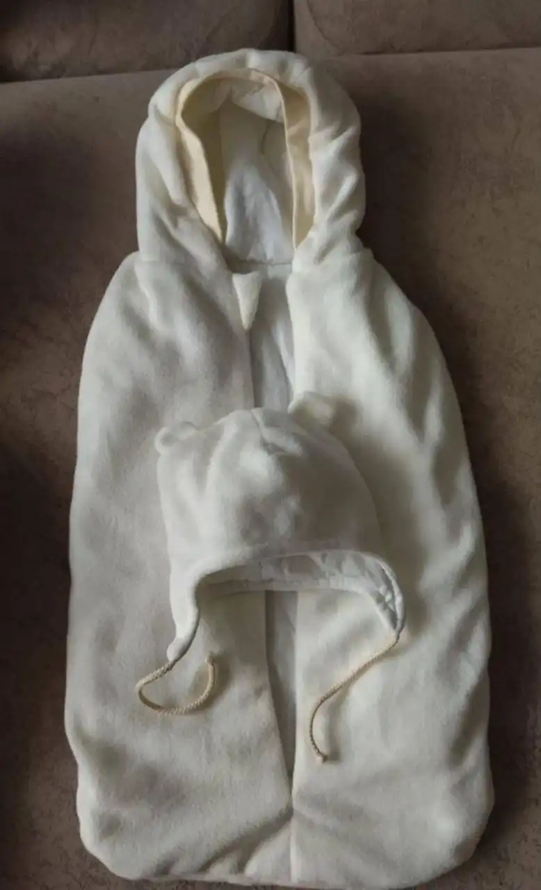 Новый комбинезон на выписку - Одежда для новорожденных (Товары для детей) в Кемерово