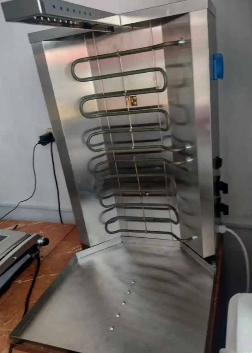 Гриль-вертел для шаурмы с электроприводом - Кухонная техника (Барахолка) в Кемерово