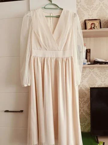 Продам платье женское 46 размер - Мужская одежда в Кемерово