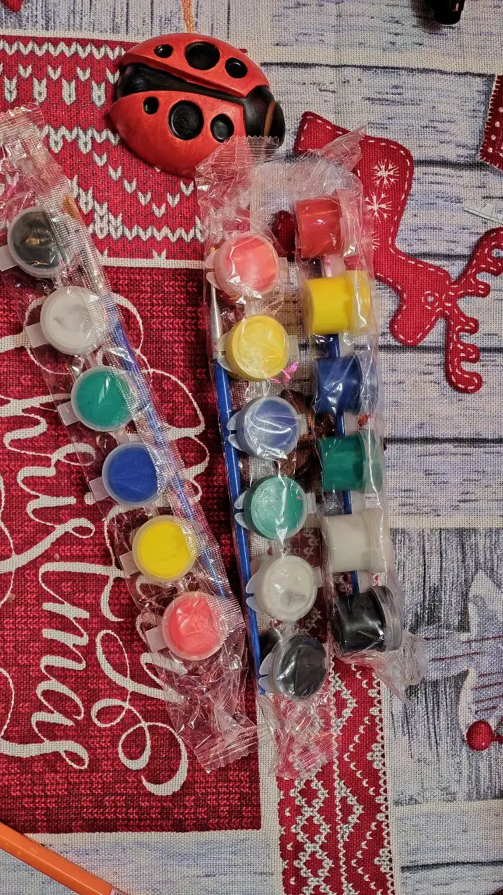 Краски акриловые набор с кисточкой - Товары для творчества (Хобби и отдых) в Кемерово