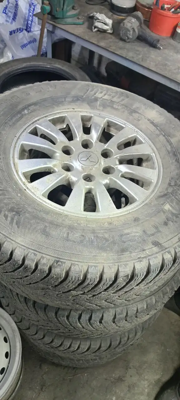 Продажа комплектов колес 4/100, BMW, Pajero - Колеса и диски (Запчасти) в Кемерово