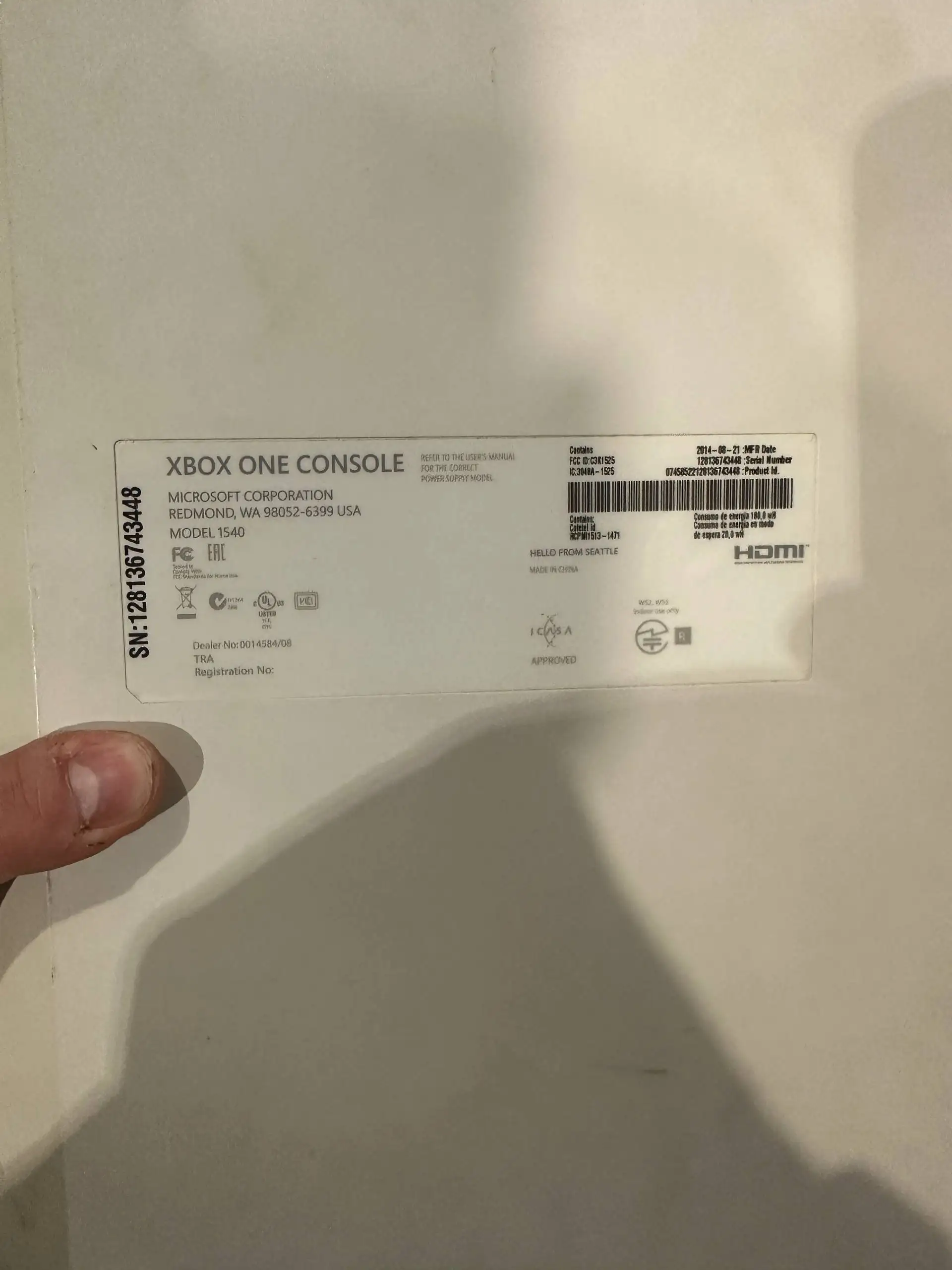 Xbox One с двумя геймпадами - Игровые консоли (Электроника) в Кемерово