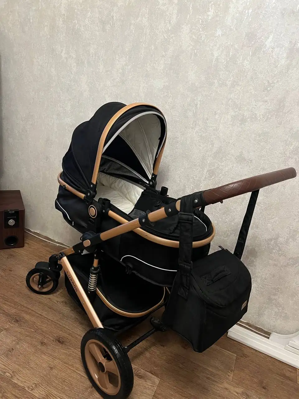 Продам коляску luxmom 3в1 в хорошем состоянии - Товары для детей в Кемерово