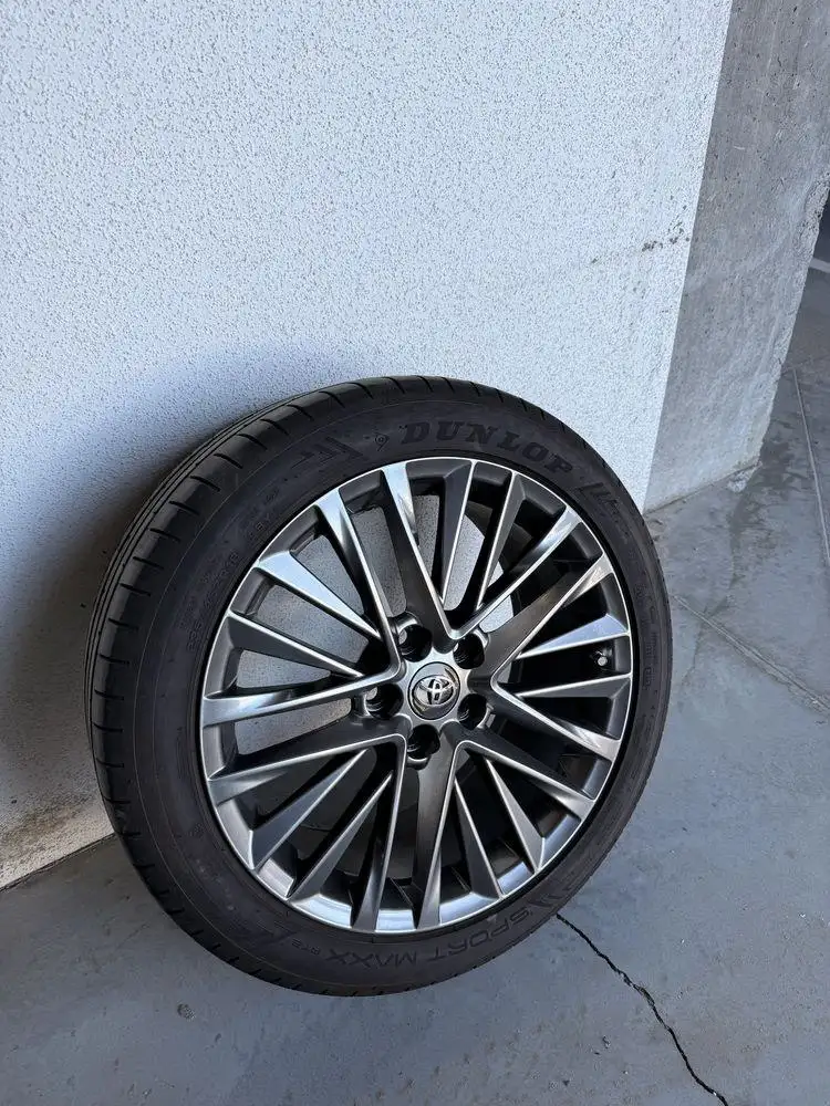 Колеса Toyota Camry в сборе оригинал - Колеса, диски, шины (Запчасти) в Кемерово