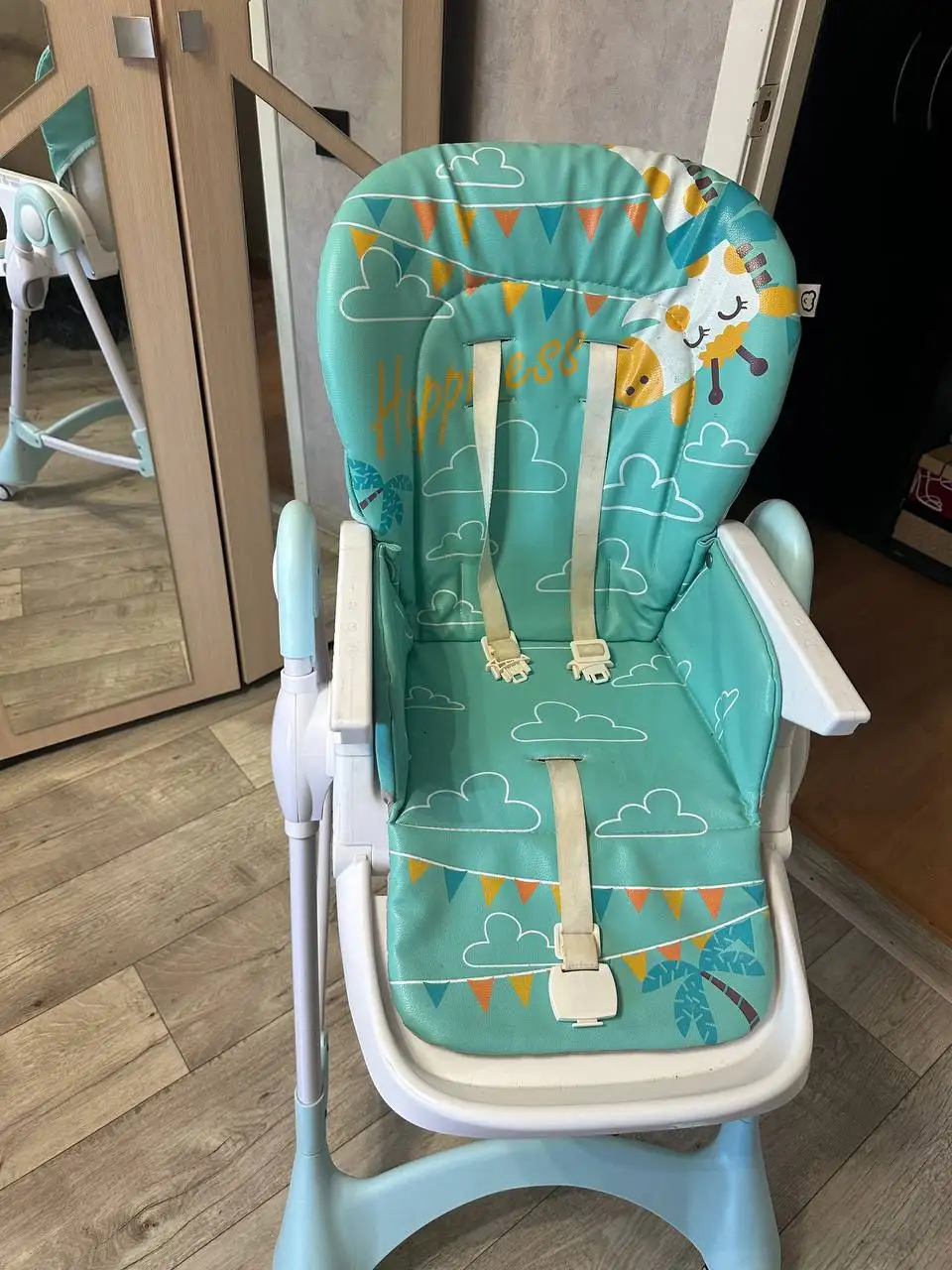 Продам детский стульчик для кормления - Детская мебель (Товары для детей) в Кемерово