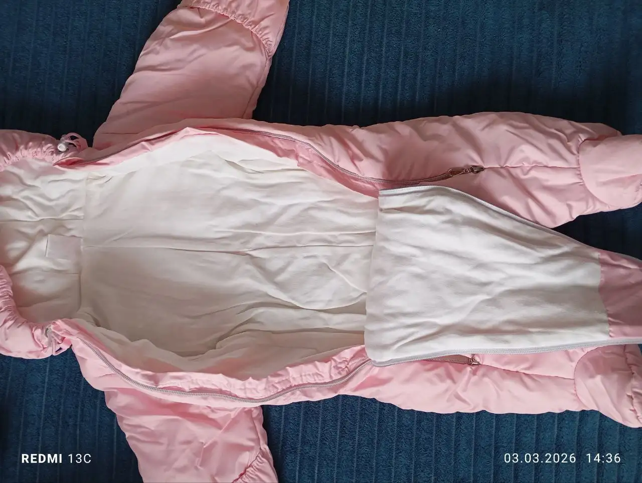 Комбинезон на девочку размер 74 с шапкой в подарок - Детская одежда (Товары для детей) в Кемерово