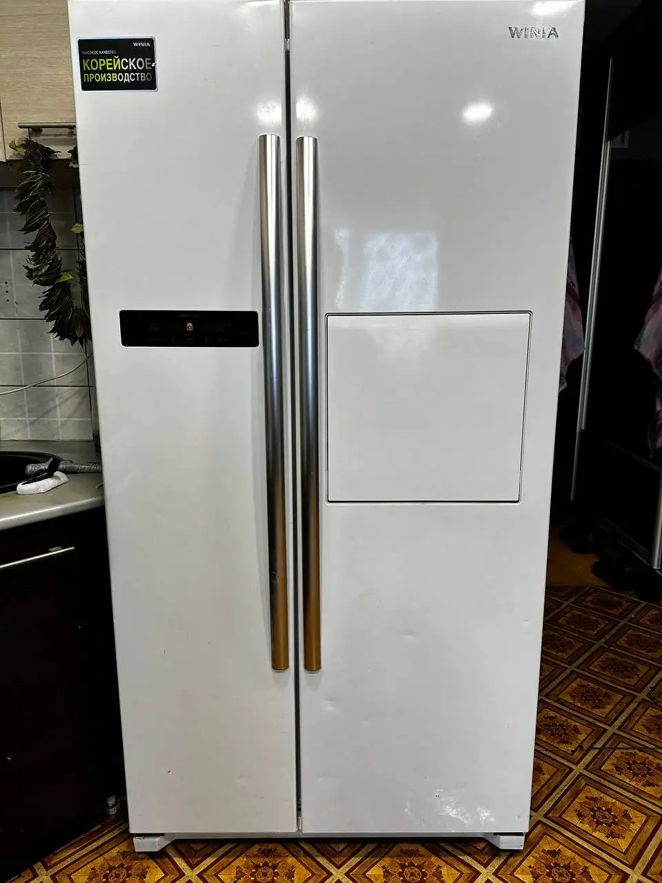 Продам двухкамерный холодильник в Рудничном районе - Барахолка в Кемерово