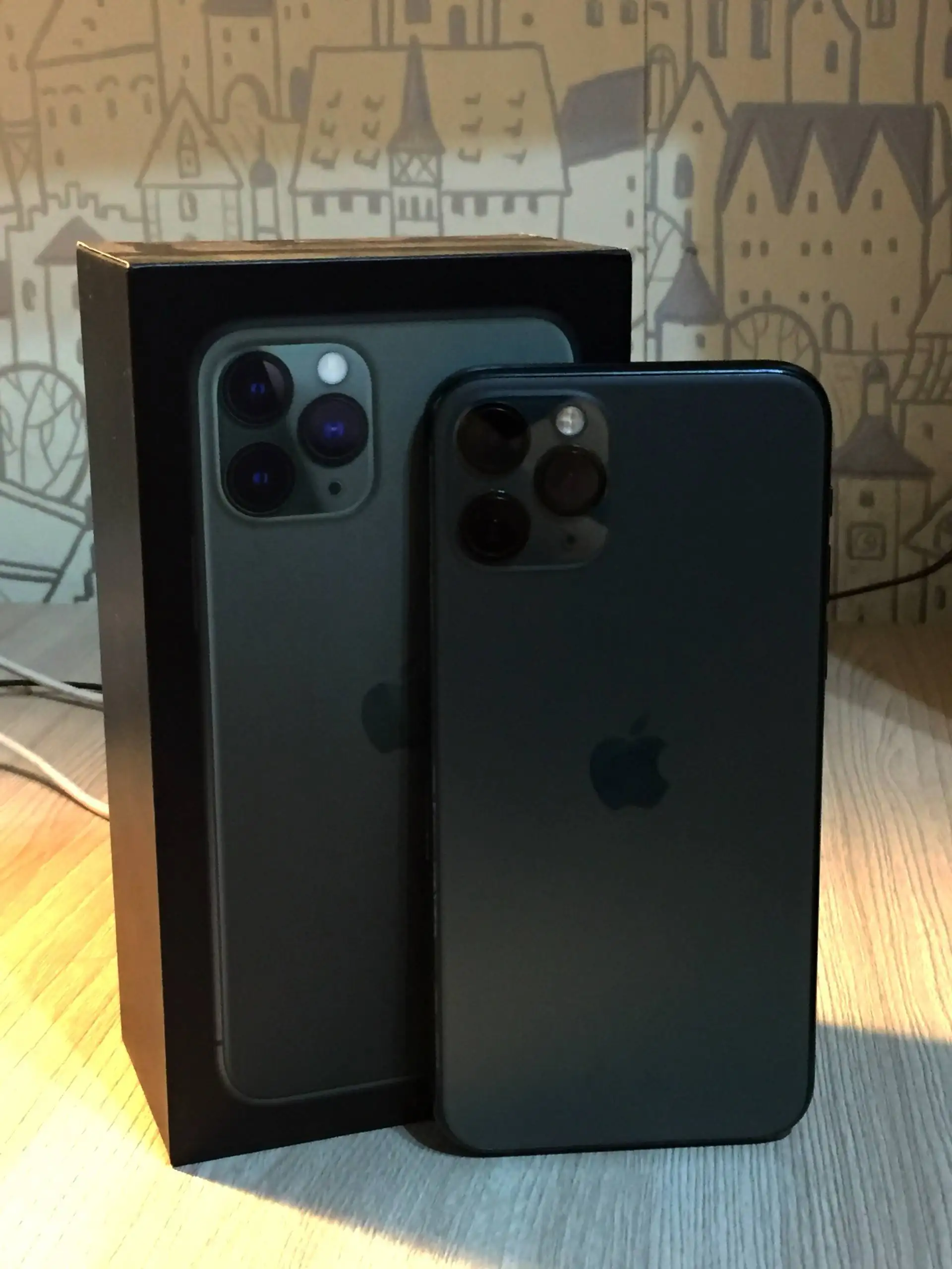 Продам iPhone 11 Pro - Смартфоны (Электроника) в Кемерово
