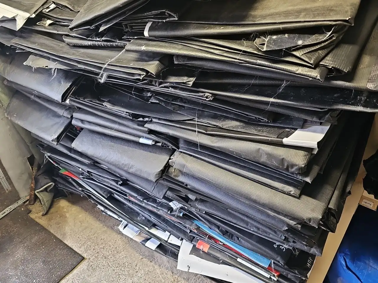 Продам баннер б/у 3х6 метров - Барахолка в Кемерово