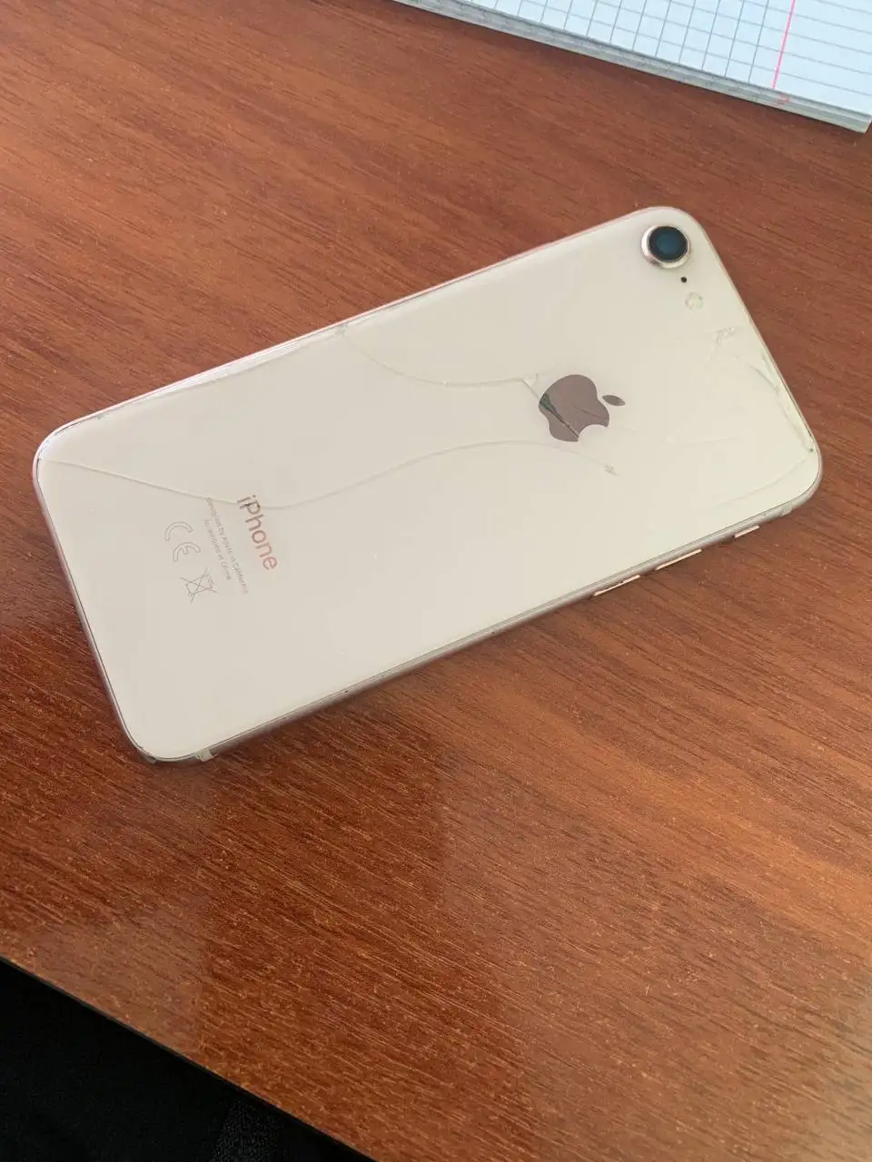 Продам iPhone 8 с замененным экраном и неработающей кнопкой - Смартфоны и телефоны (Электроника) в Кемерово