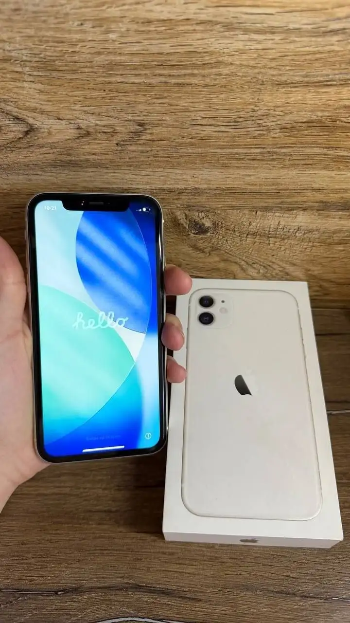 iPhone 11 128 ГБ Белый оригинальный - Смартфоны (Электроника) в Кемерово