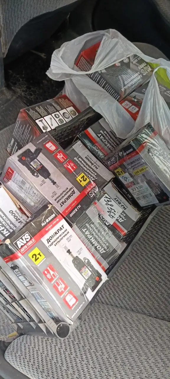 Продажа домкратов и автомобильных насосов - Автоинструменты (Запчасти) в Кемерово