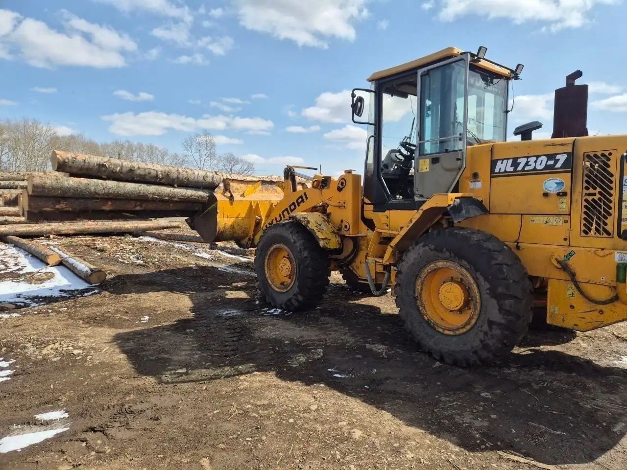 Продам фронтальный погрузчик HYUNDAI HL 730-7 2006 года - Спецтехника (Барахолка) в Кемерово