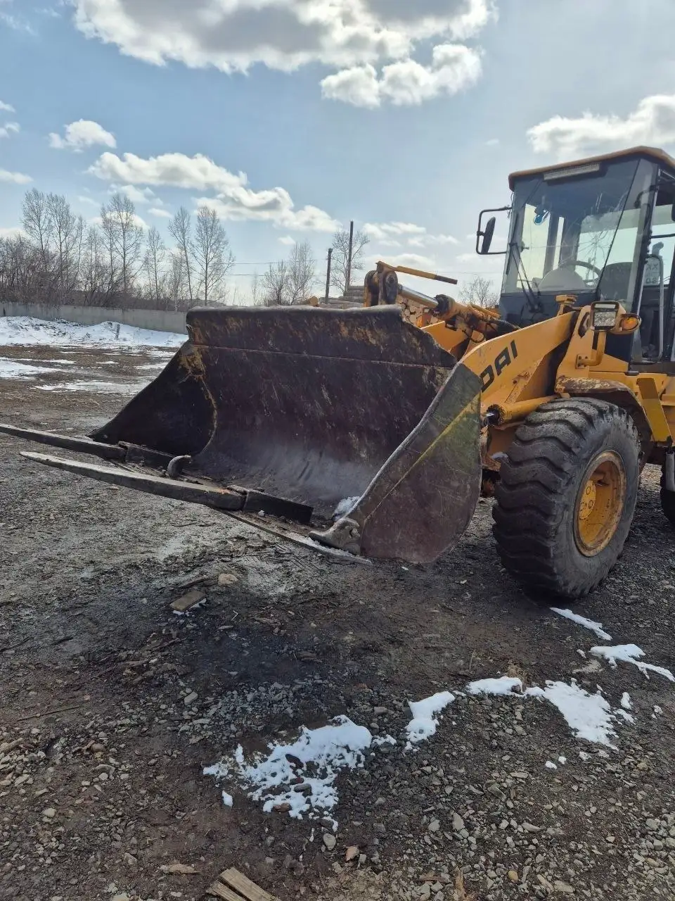 Продам фронтальный погрузчик HYUNDAI HL 730-7 2006 года - Спецтехника (Барахолка) в Кемерово